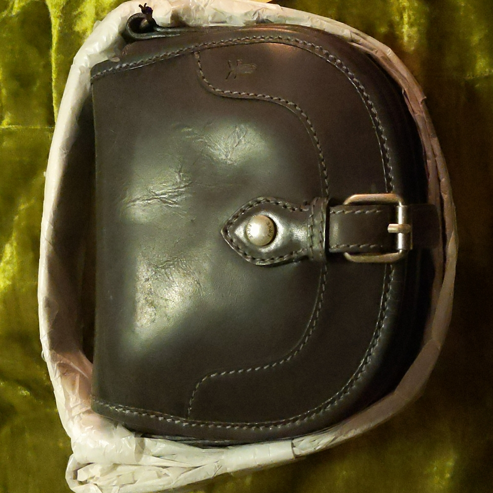 Frye Mellisa Button Pull-Up Leather Saddle Bag NWT gray black color carbon - Picture 5 of 8